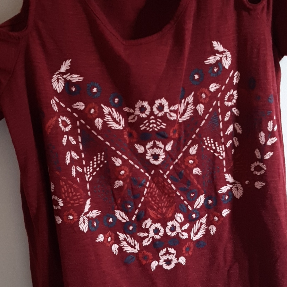 Shirt - Picture 2 of 2
